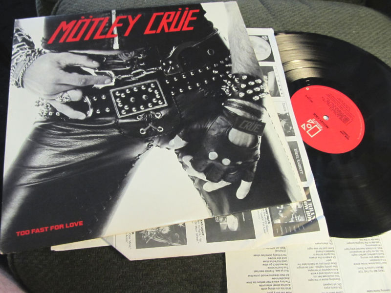 10 novembre 1981 - esce "Too Fast for Love" dei Mötley Crüe