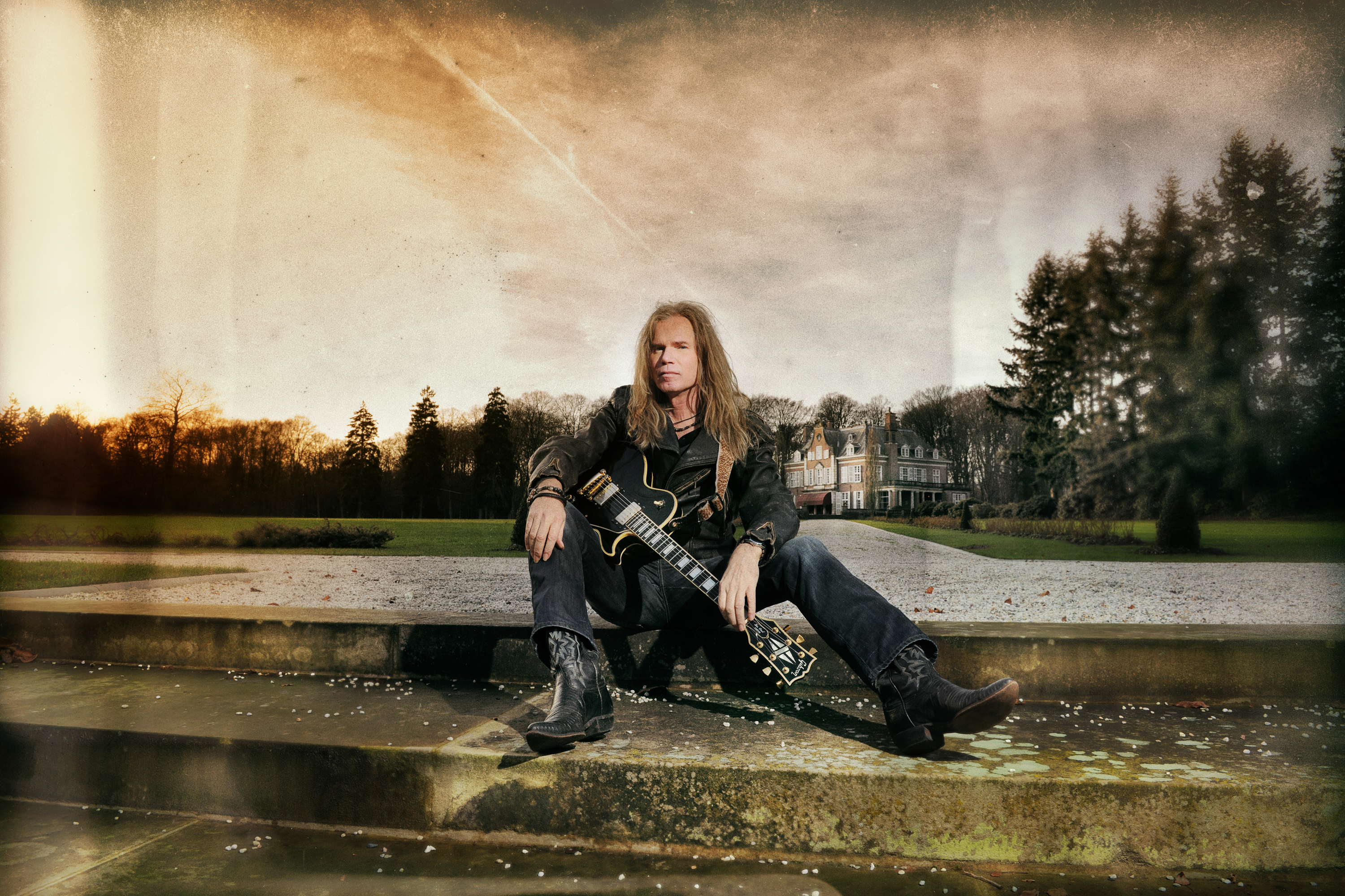 31 gennaio 1954 - nasce Adrian Vandenberg